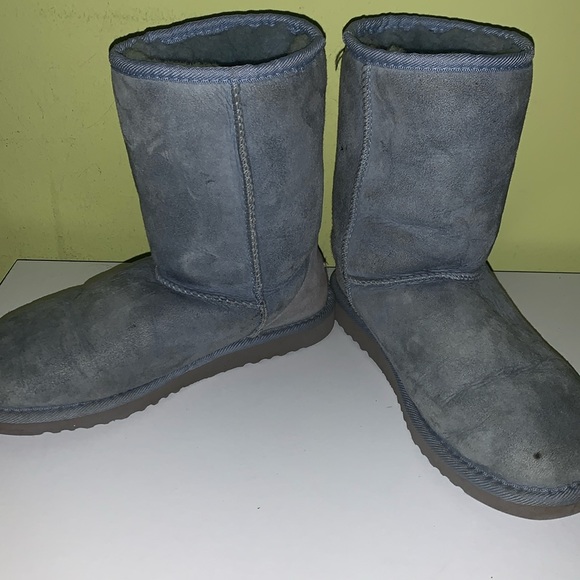 Ugg woman’s classic short rare blue size 6w - Picture 8 of 13